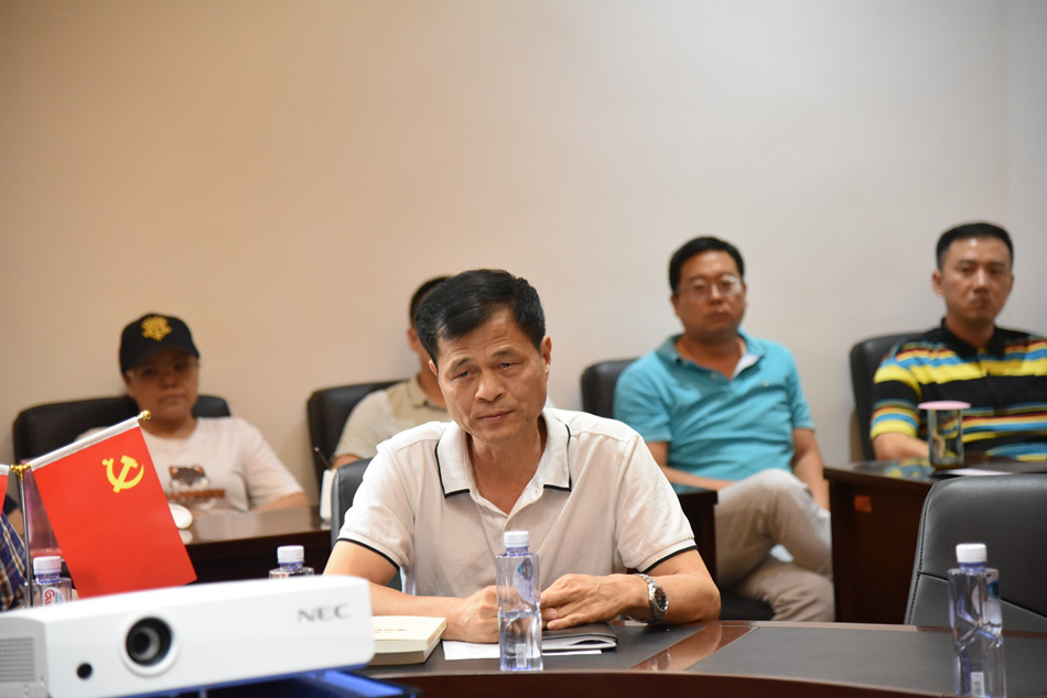 免费a片
开展“不忘初心，牢记使命”主题教育活动之纪律教育专题学习2.jpg